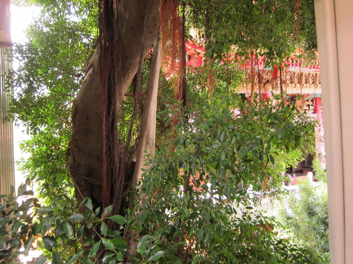 Shennong 147 Lägenhet Tainan Exteriör bild
