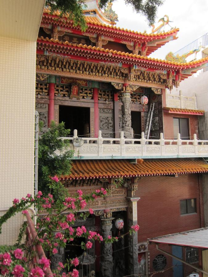 Shennong 147 Lägenhet Tainan Exteriör bild